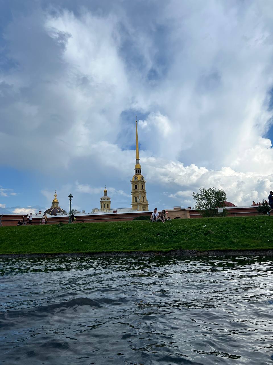 Петропавловская крепость с воды